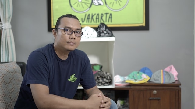 Faisal baso jadi inspiring people dibalik brand mujiono cycling caps. Emang keren nih orang!